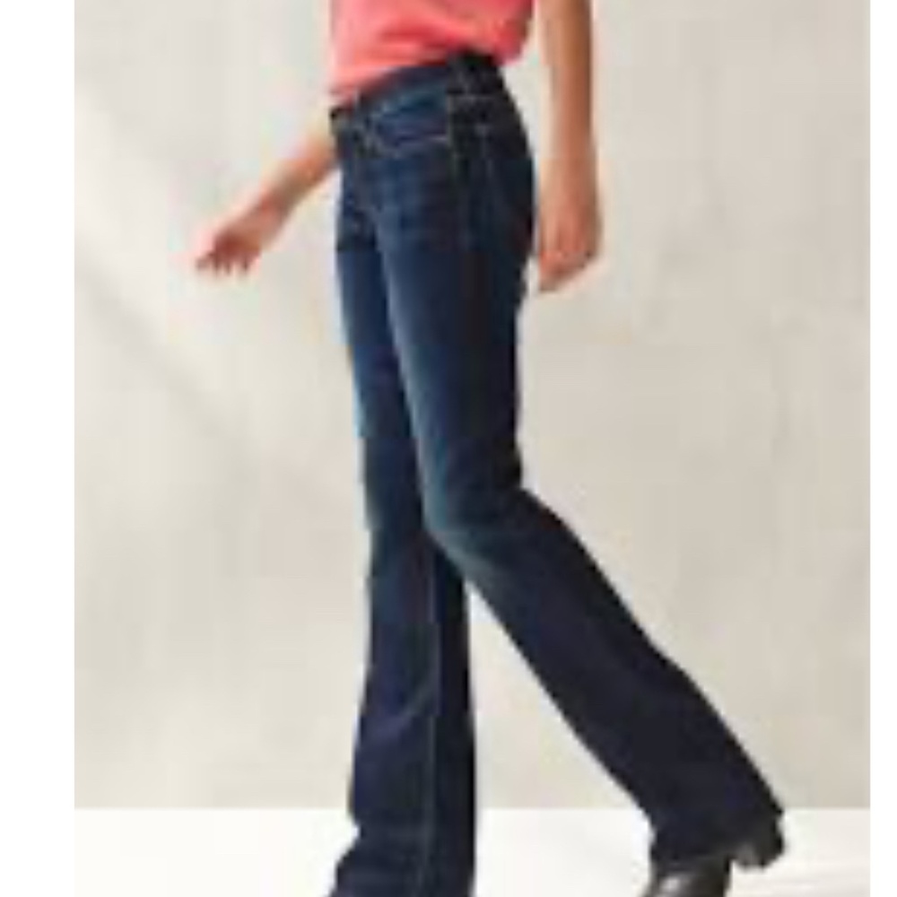 ***Like NEW*** Lucky Brand Lolita Low Rise Boot Jeans, Dark Blue